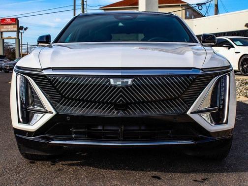 2024 Cadillac LYRIQ Tech