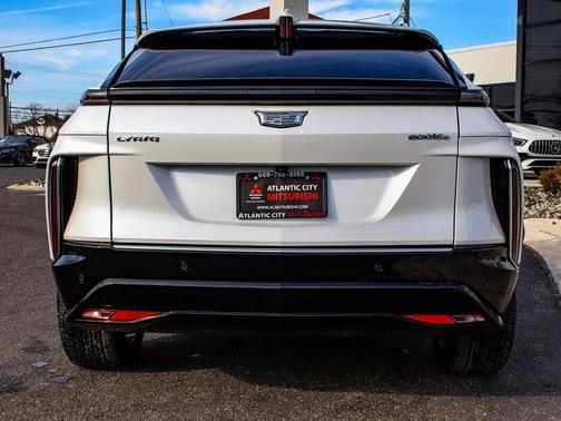 2024 Cadillac LYRIQ Tech