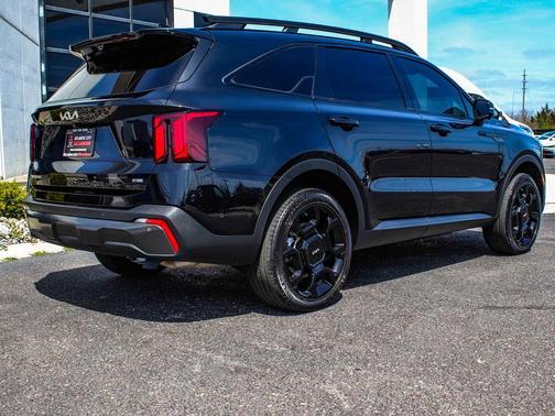 Ebony Black 2024 Kia Sorento SX