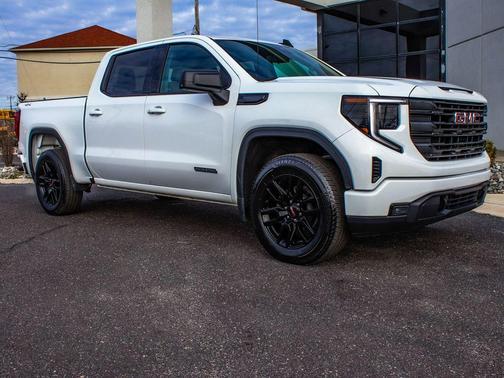 2024 GMC Sierra 1500 Elevation