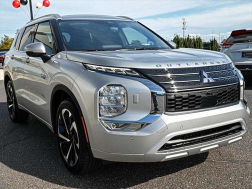 2025 Mitsubishi Outlander PHEV SEL