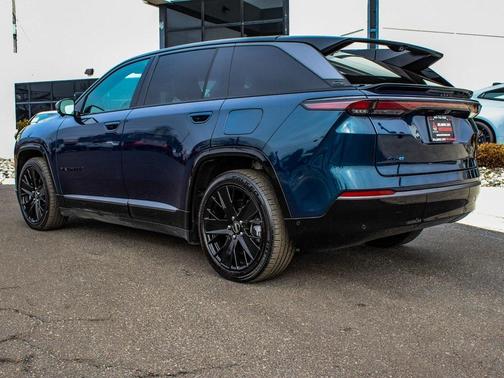 2024 Jeep Wagoneer S Launch Edition