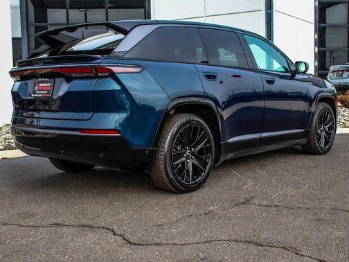 2024 Jeep Wagoneer S Launch Edition