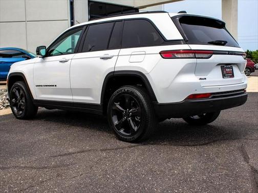 2023 Jeep Grand Cherokee Altitude