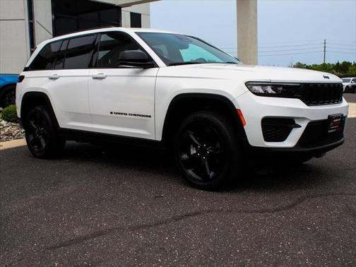 2023 Jeep Grand Cherokee Altitude
