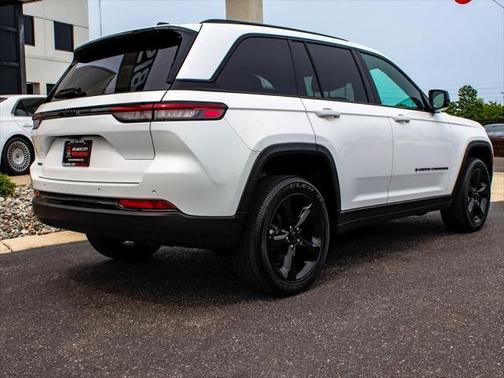 2023 Jeep Grand Cherokee Altitude