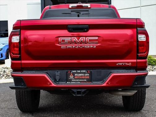 2024 GMC Canyon Base
