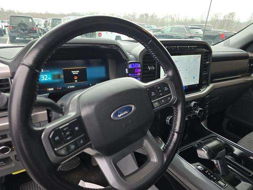 Oxford White 2022 Ford F-150 Lightning XLT