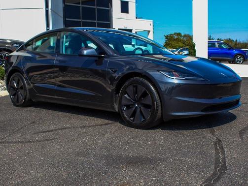 2025 Tesla Model 3 Long Range