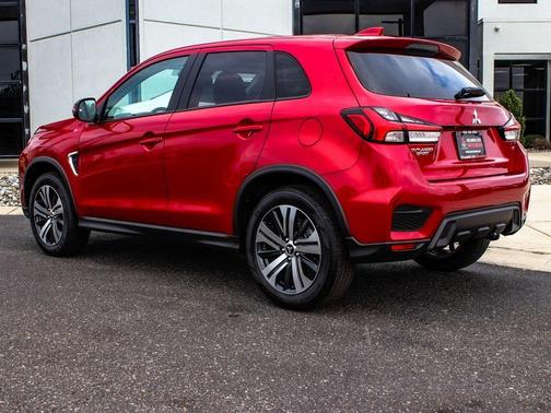 2025 Mitsubishi Outlander Sport SE