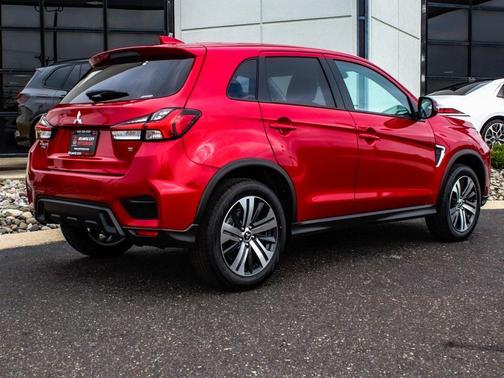 2025 Mitsubishi Outlander Sport SE