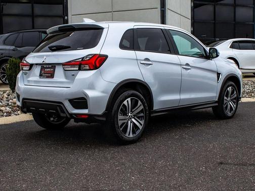 2025 Mitsubishi Outlander Sport SE