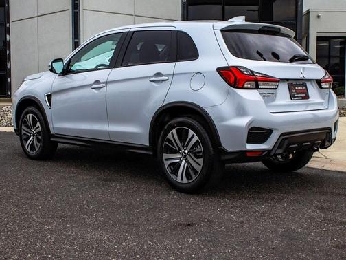 2025 Mitsubishi Outlander Sport SE