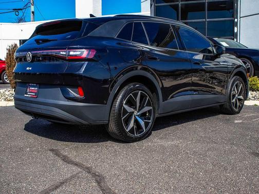 Deep Black Pearl 2023 Volkswagen ID.4 AWD Pro S