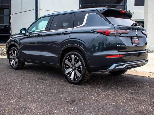 2025 Mitsubishi Outlander SE 2.5 2WD
