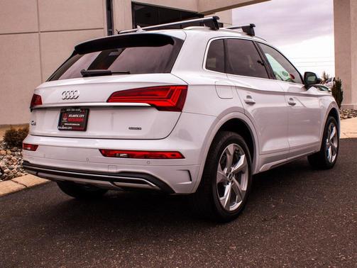 2021 Audi Q5 45 Premium Plus