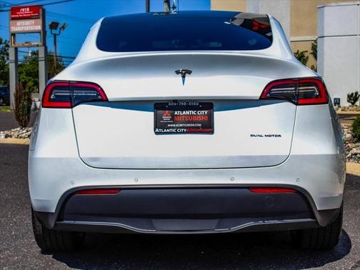 2021 Tesla Model Y Long Range Dual Motor All-Wheel Drive
