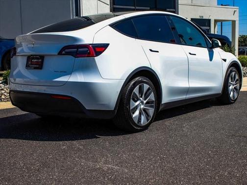 2021 Tesla Model Y Long Range Dual Motor All-Wheel Drive