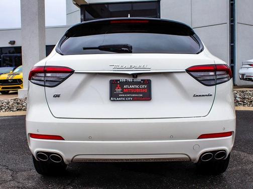 2021 Maserati Levante Base