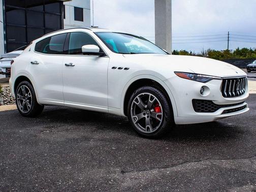 2021 Maserati Levante Base