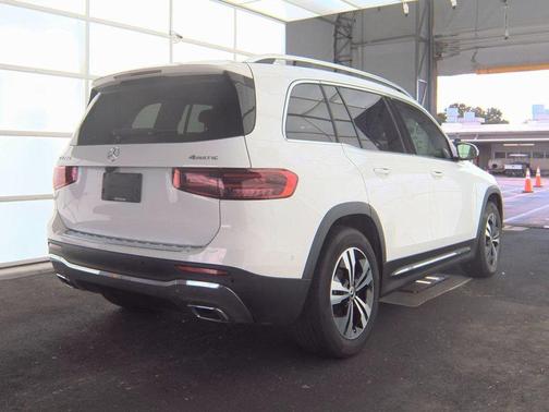 2024 Mercedes-Benz GLB 250 4MATIC