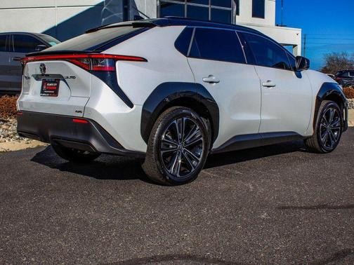 2023 Toyota bZ4X Limited