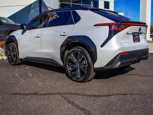 2023 Toyota bZ4X Limited