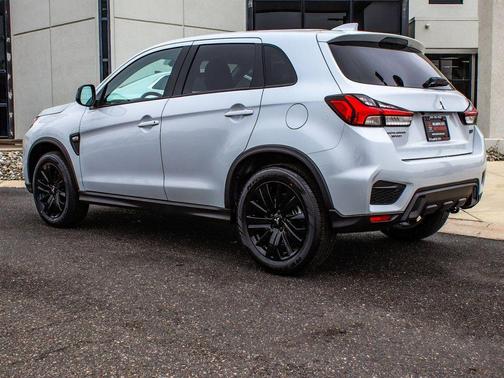 2025 Mitsubishi Outlander Sport 2.0 LE