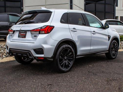 2025 Mitsubishi Outlander Sport 2.0 LE