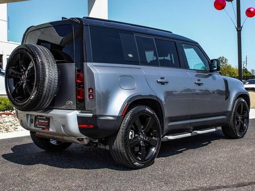 2023 Land Rover Defender 110 S