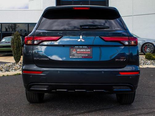 2025 Mitsubishi Outlander PHEV SEL
