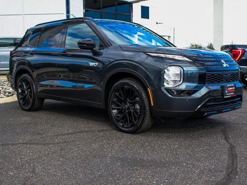 2025 Mitsubishi Outlander PHEV SEL