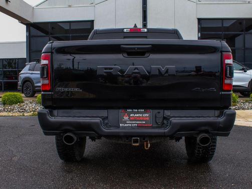 Diamond Black Crystal Pearlcoat 2023 RAM 1500 Rebel