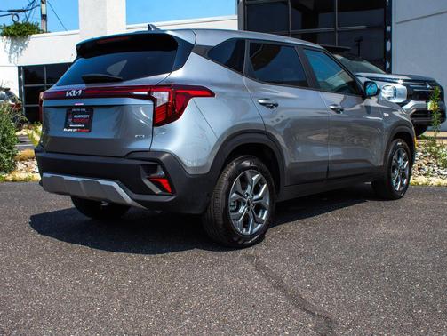 Steel Gray 2025 Kia Seltos LX