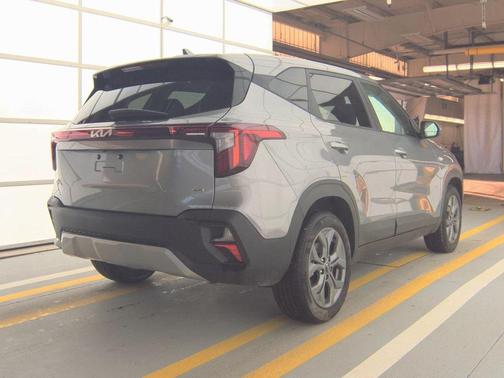 2025 Kia Seltos LX