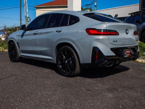 Brooklyn Grey Metallic 2023 BMW X4 xDrive30i