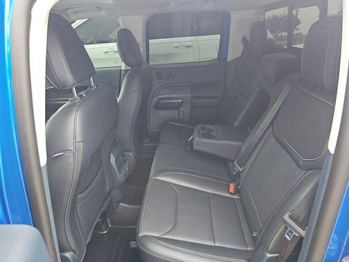 Velocity Blue 2025 Ford Maverick Lobo