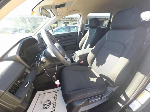 2025 Honda CR-V LX AWD