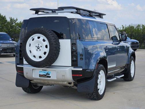 2024 Land Rover Defender 110 P400 S