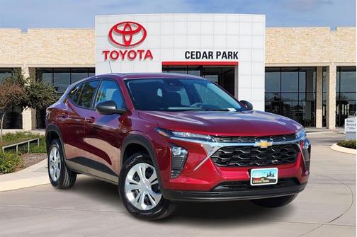 2025 Chevrolet Trax LS