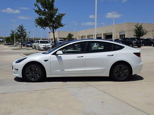 2023 Tesla Model 3 Long Range