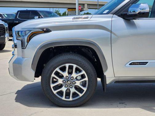 2025 Toyota Tundra Hybrid 1794 Edition