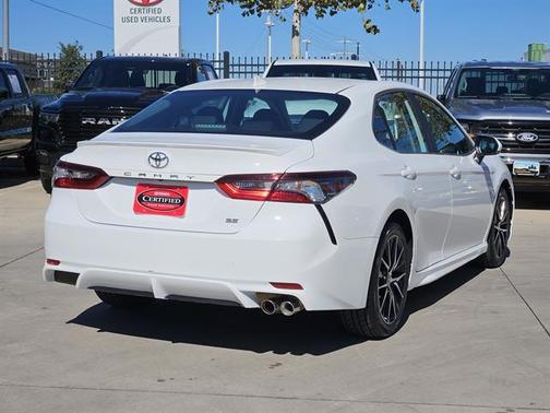 2024 Toyota Camry SE