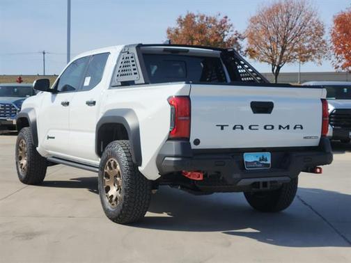 2025 Toyota Tacoma Hybrid Trailhunter