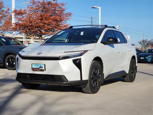 2026 Toyota bZ XLE Plus