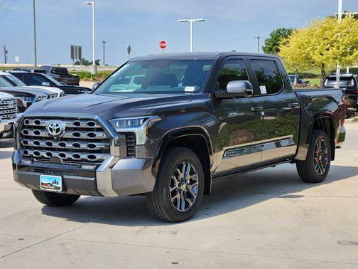 2025 Toyota Tundra Platinum