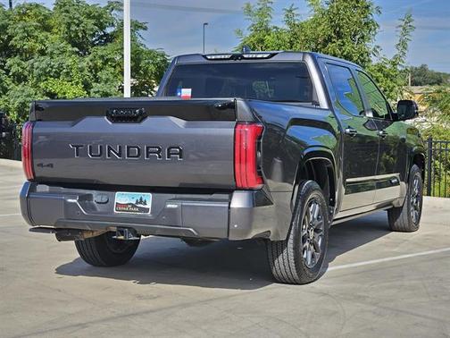 2024 Toyota Tundra Hybrid Platinum