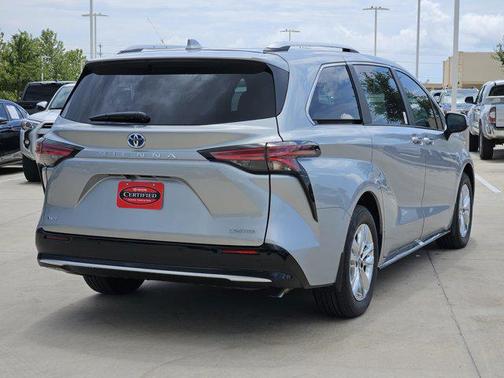 2025 Toyota Sienna Limited 7-Passenger