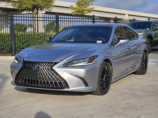 2022 Lexus ES 350 Ultra Luxury