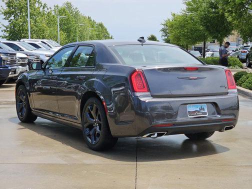 2023 Chrysler 300 S